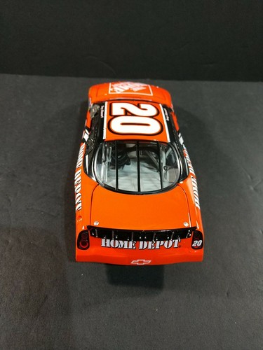 Tony Stewart #20 HOME DEPOT 2004 Monte Carlo 1:24 Action Racing - Picture 9 of 10