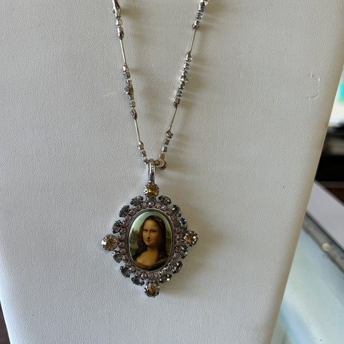 Tarina Tarantino Mona Lisa pendant necklace blue Swarovski crystals cameo - Picture 2 of 6