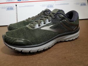 brooks gts 18 mens size 10