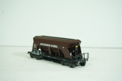 Liliput HO OBB Austrian Railway 2-Bay Hopper Shell Hartsteinwerk Kitzbuhel B40 - Picture 2 of 9