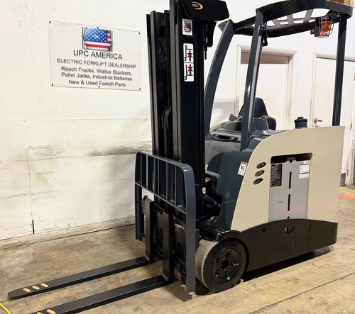 2019 RC5500 Crown Electric Forklift, Narrow Aisle, 3000 Lbs, Load Tested Battery - Picture 2 of 16