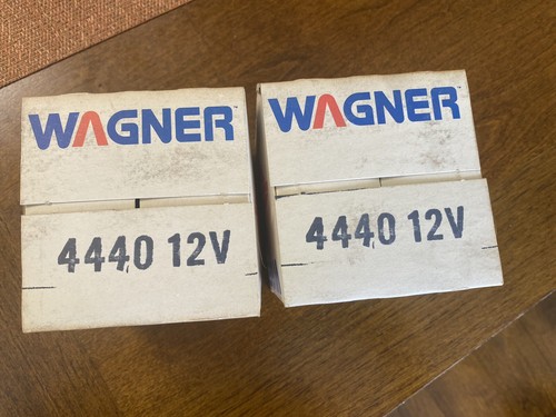 Qty 2 NEW OLD STOCK WAGNER TUNG SOL 4440 12V SEALED BEAMS LIGHTS - Picture 3 of 5