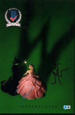 ARIANA GRANDE SIGNED WICKED GLINDA PLUS JON M CHU DIRECTOR 11X17