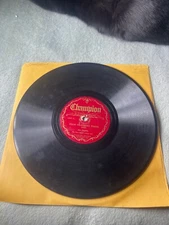 CHAMPION Record 78 rpm 15687 FOUR THOUSAND YEARS AGO / LIZA UP IN THE SIMMON TRE