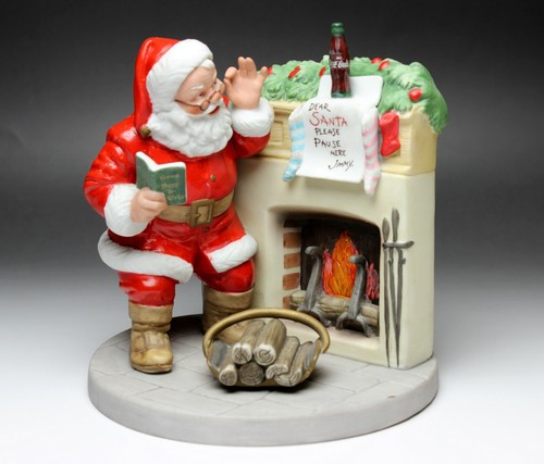Coca Cola Classic Weihnachtsmann liest am Kamin Royal Orleans Figur - Bild 1 von 10