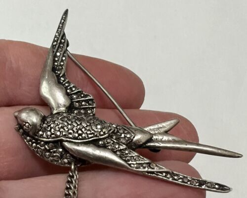 Vintage Sterlingsilber Markasit 3 Ketten SCHWALBE VOGEL Broschen Chatelaine Anstecknadel - Bild 4 von 18