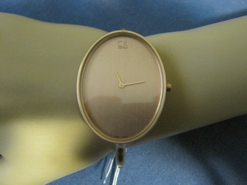 Hbx109 ladys gold plate on stainless steel CALVIN KLEIN bangle bracelet watch - Picture 4 of 7