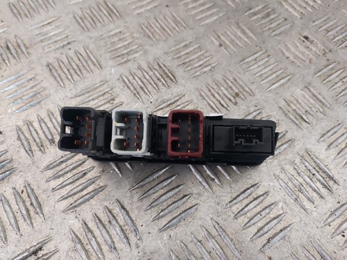 Bouton Interrupteur ESP OFF / LUMINOSITE - HYUNDAI IX35 PHASE I (1) - Picture 3 of 3