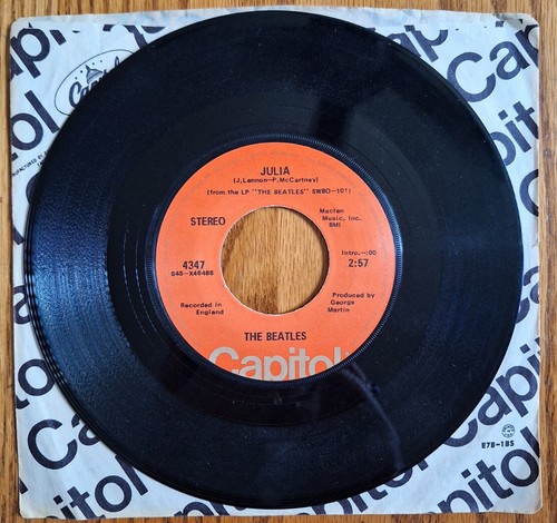 Vintage 45 RPM The Beatles Capitol Julia & Ob-La-Di Ob, La, Da 4347 1976 - Imagen 3 de 3