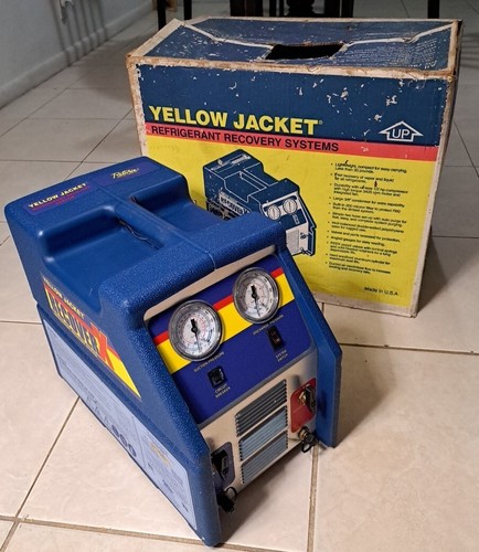 YELLOW JACKET RecoverX Model R60 Oil Less Universal Refrigerant Recovery Machine