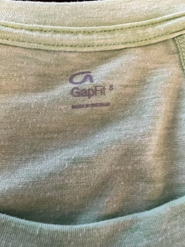 Gap fit long sleeve tee. Sz small - Picture 3 of 4