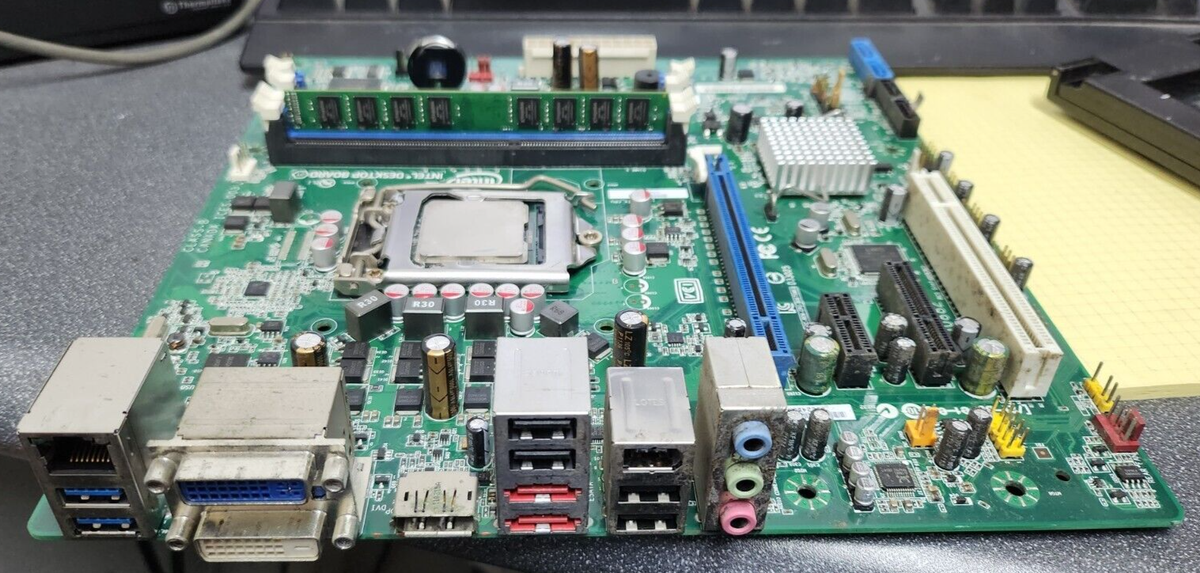 Intel DQ67SW ATX Motherboard with i5-2320 CPU, 2GB Memory & NO I/O