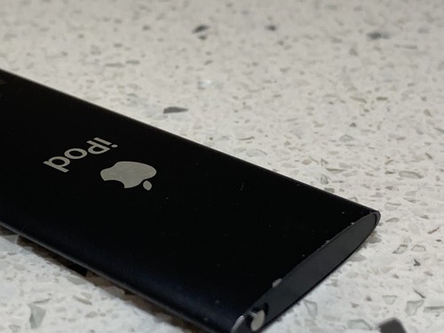 Apple iPod Nano 4th Gen 8GB Grey Model 1285 / Screen Faulty - Picture 10 of 12