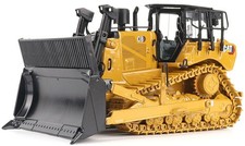 DieCast Masters 85758 1:50 CAT D8 Dozer Waste Handler Configuration Diecast