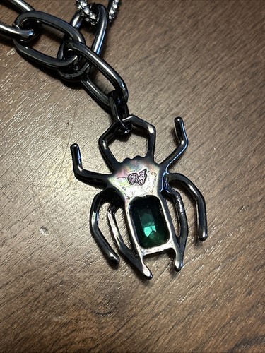 Betsey Johnson Rich Witch Crystal Green Spider Pendant Link Necklace - Picture 5 of 5