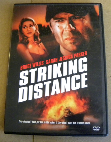 Sony  2005 Bruce Willis Sarah Jessica Parker STRIKING DISTANCE DVD NM - Imagen 1 de 4