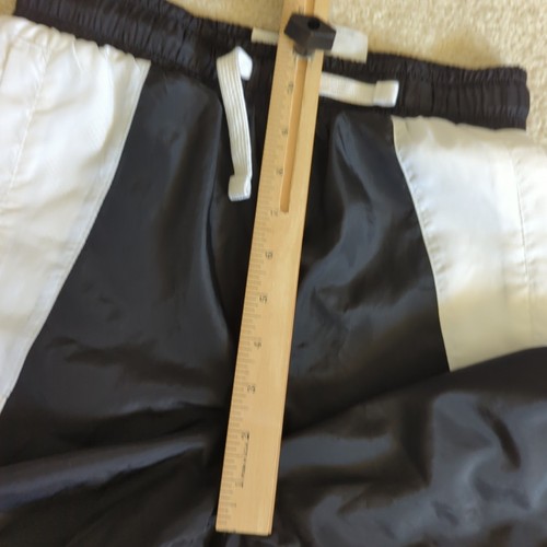 Nike Swim Trunks Teen Boys Large Black Colorblock Pockets Mesh Lined Spellout * - Picture 10 of 10
