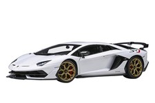 AUTOart 1/18 Lamborghini Aventador SVJ Pearl White Finished Product