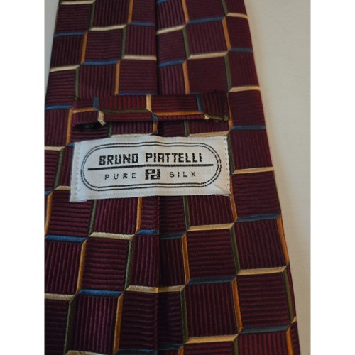 Corbata Bruno Piattelli Para Hombre Borgoña Geométrica 100% Seda Hecha en EE. UU. - Imagen 2 de 5