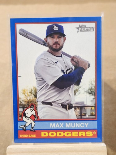 2025 Topps Heritage BLUE Border #359 Max Muncy, Los Angeles Dodgers