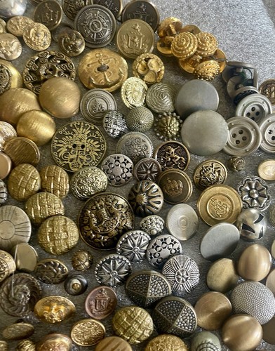 Over 300 Buttons! Victorian ANTIQUE Vintage AMAZING FINDS! Rare READ ⬇️ - Picture 12 of 12