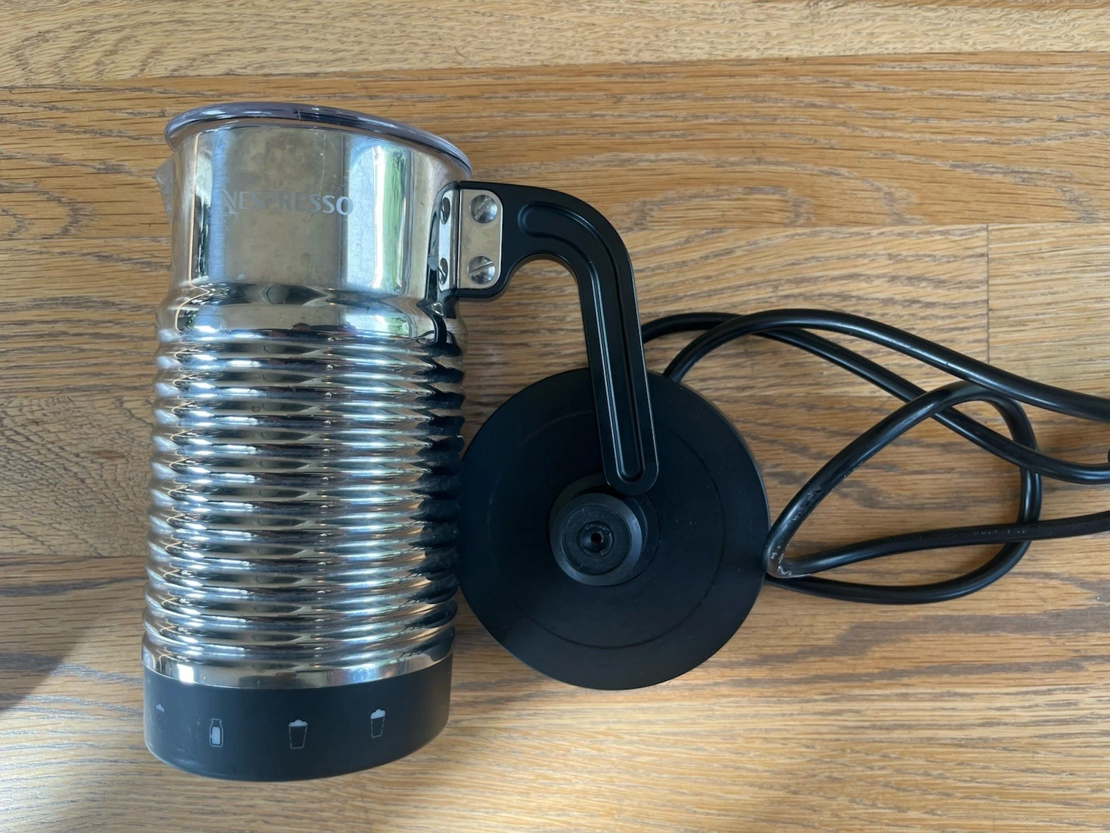 Nespresso Aeroccino 4 Milk Frother
Opens in a new window or tab