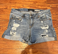 Women  s MIDI A ropostale Blue Distressed Jean Shorts, Size 6