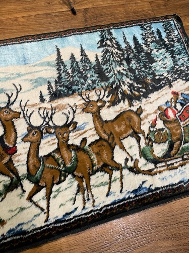 Vintage Christmas Velvet Tapestry Wall Rug Hanging Santa Reindeer Made In Italy - Picture 6 of 13