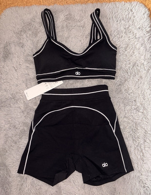 alo yoga Damen Shorts-Set Sport-BH & Shorts Schwarz/Weiß Größe S