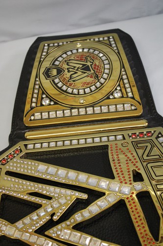 WWE World Heavyweight Champion Replica Wrestling Belt Adult Size Authentic - Picture 5 of 9