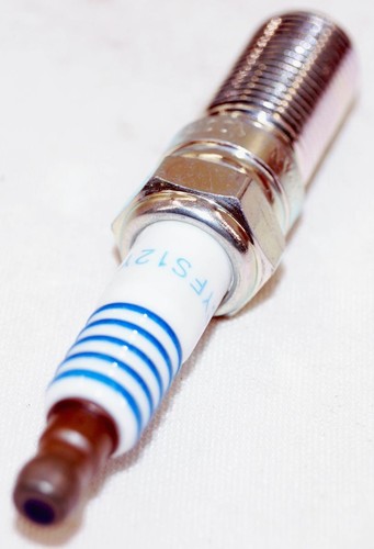 Set of 4 Genuine OEM Motorcraft SP535X Iridium Spark Plug Ford CYFS12Y1X - Bild 8 von 8