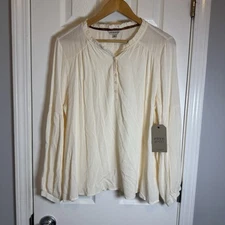 Frye and Co Women Large Long Sleeve Blouse in Coconut Sugar Rayon Crinkle Blouse