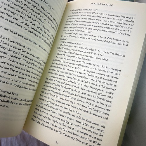 LOT 2 Books by by Alan Carter Getting Warmer & Marlborough Man Crime Fiction - Picture 12 of 18