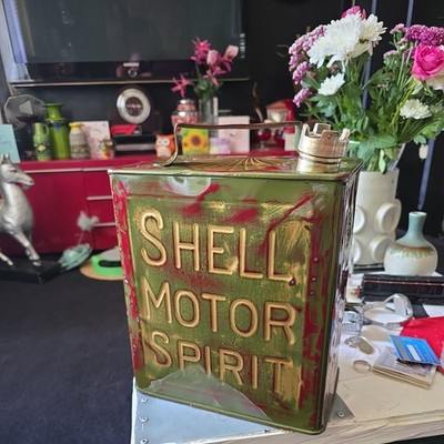Vintage Shell Benzinkanister mit Schlossdeckel
