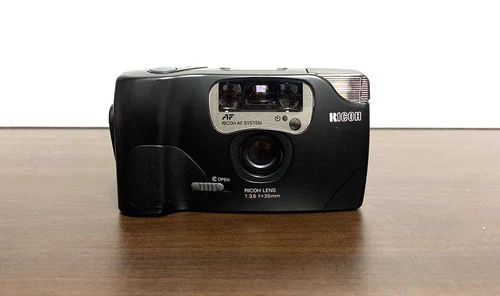 Ricoh FF-9S Date 35mm f3.5 Point & Shoot Black Film Camera