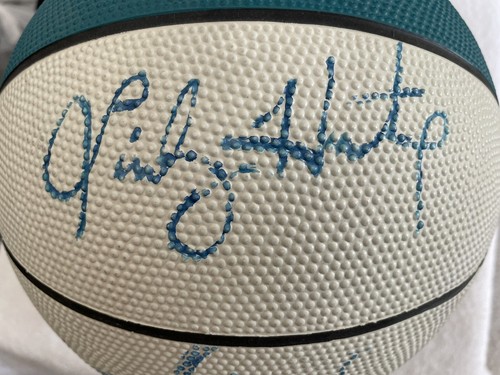 Autographed Detroit Pistons Basketball Joe Dumars Lindsey Hunter + more 1990's - Picture 5 of 9