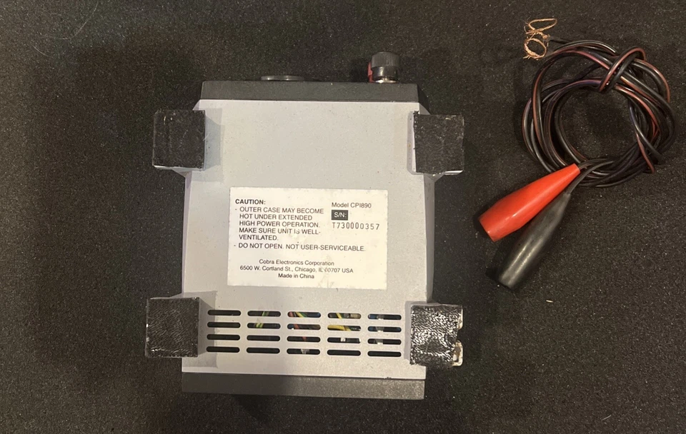 Inversor de potencia Cobra CPI 890 DC a CA con salida de potencia continua de 800 vatios Foto 3 de 4