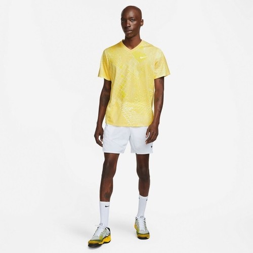 NikeCourt Victory Neuheit Tennisshirt Gr. M Saturn Gold/Weiß DV8841 700 - Bild 3 von 3
