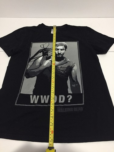 The Walking Dead Men's Small T-shirt Season 1 Black Daryl Unique Collectible - Picture 3 of 6