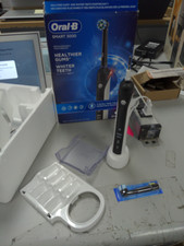 Oral-B Pro 3000 Electric Toothbrush with Bluetooth Connectivity, Black-EXCELLENT