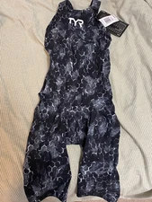 TYR Avictor Supernova 2.0 Closed Back Racing Comfort Straps, Size 25, BRAND NEW