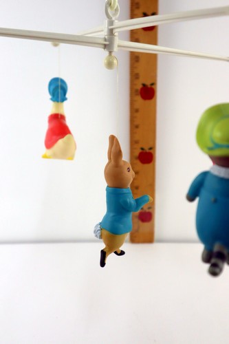 Vintage 1976 Eden Musical Mobile Beatrix Potter Peter Rabbit Baby Crib Mobile - Picture 4 of 9