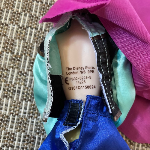 Rare Disney Store Frozen Anna Doll With Hair Tied Up - Picture 6 of 6