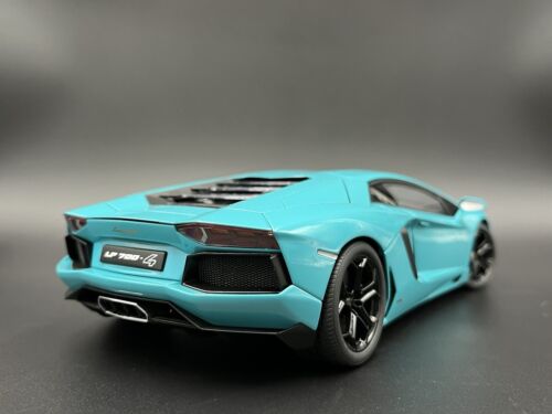 Autoart 1/18 Lamborghini Aventador LP700-4 Turquoise/ Blue 74667 Die-cast MINT - Picture 6 of 24