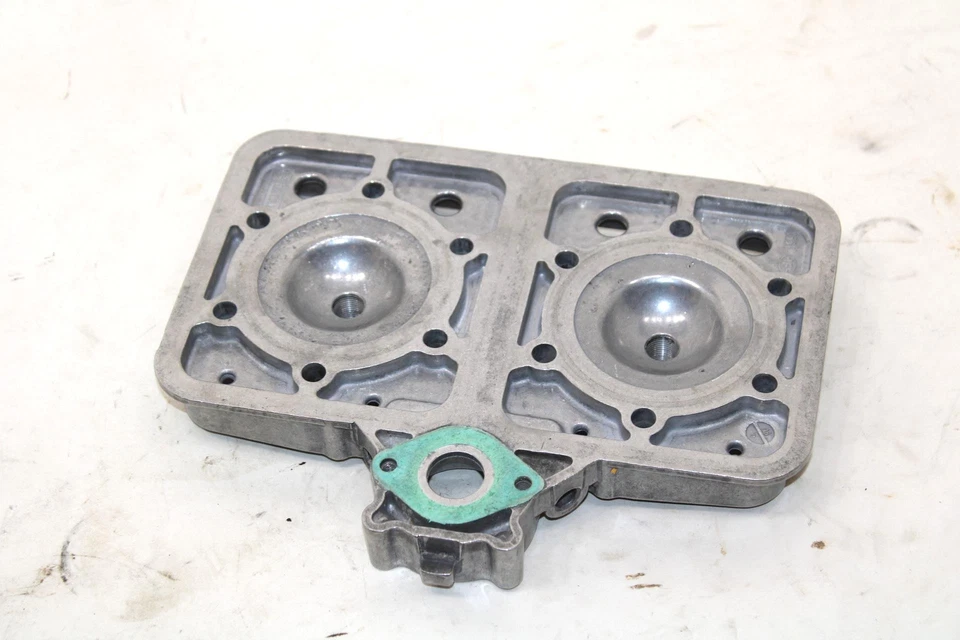 Оригинальная головка блока цилиндров 1997 Ski-doo Formula 500 420923160 SS68 - Изображение 4 из 4