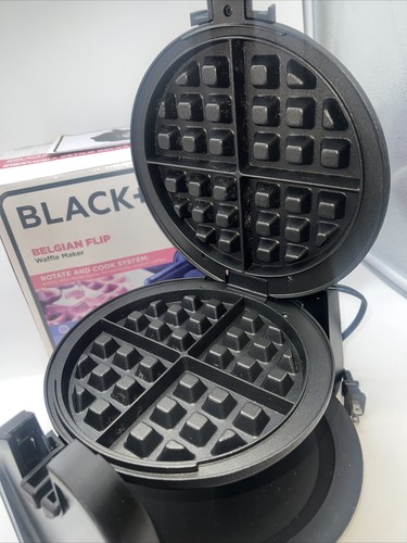 BLACK+DECKER , Flip Waffle Maker, Silver WM1404S - Picture 4 of 7