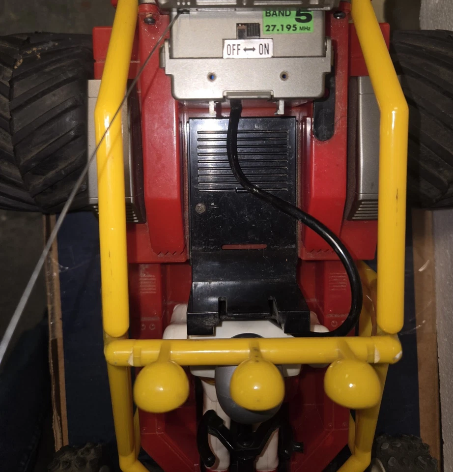 Vintage 1987 Galoob Cybon 1 Radio Control 18" Bionic Cybernetic Driver RC Buggy  - Image 3 of 4