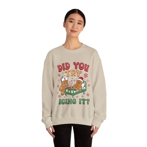 Festive Gingerbread Sweatshirt, Holiday Crewneck, Christmas Gift, Cozy Unisex - Bild 11 von 25