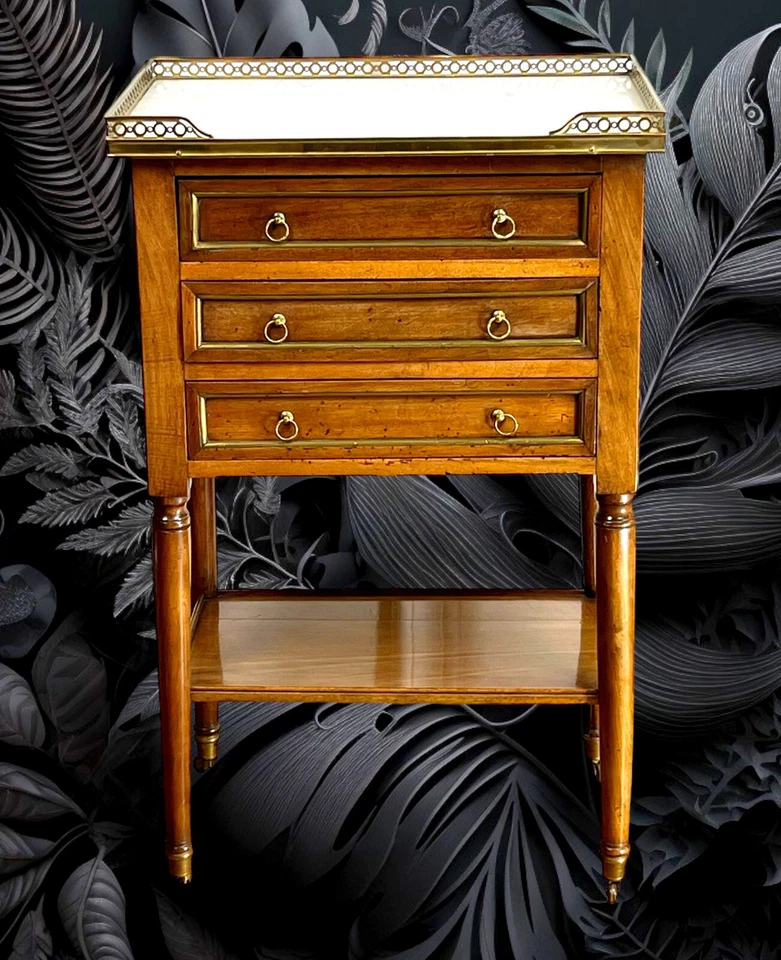 TABLE DE SALON XVIIIe EN NOYER ÉPOQUE LOUIS XVI AVEC DESSUS MARBRE BLANC - Photo 2/4