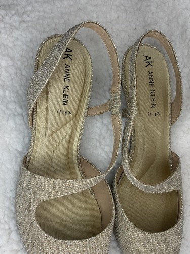 Size 6 Anne Klein Sparkle Iflex Dress Shoe - Picture 2 of 5